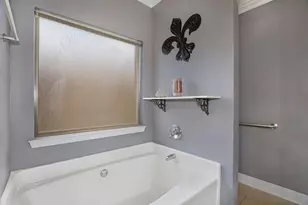 3061 Windward Cove Ct, Gulf Breeze, FL 32563 - Photo 16