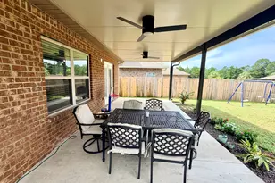 1689 Waterford Sound Blvd, Gulf Breeze, FL 32563 - Photo 4