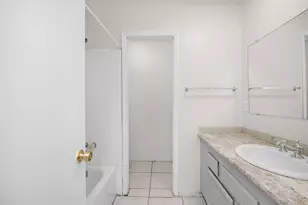 1555 Green Briar Pkwy, Gulf Breeze, FL 32563 - Photo 10