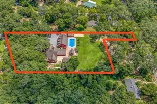 7465 Lakeside Dr, Milton, FL 32583 - Photo 2