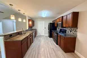 2042 Alhambra St, Navarre, FL 32566 - Photo 2
