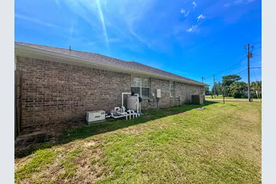 2208 Smallwood Drive, Navarre, FL 32566 - Photo 54