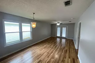 7590 Chablis Cir, Navarre, FL 32566 - Photo 6