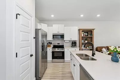3981 Pendragon Circle, Milton, FL 32583 - Photo 10