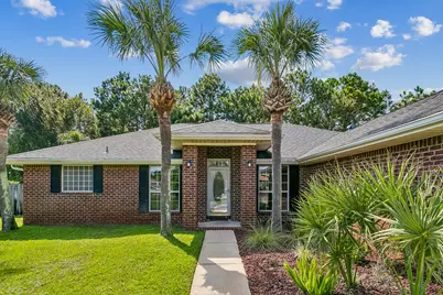 2367 Heritage Circle, Navarre, FL 32566 - Photo 4