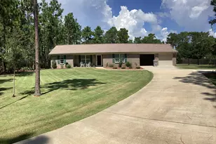 8962 Deer Ln, Navarre, FL 32566 - Photo 1