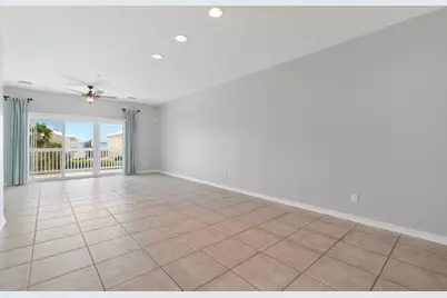 1440 Paradise Point Drive #UNIT 34, Navarre, FL 32566 - Photo 6
