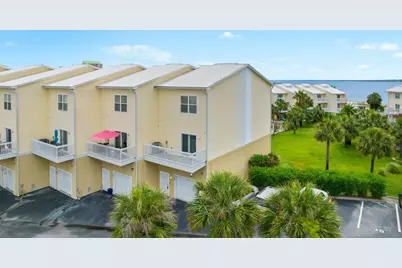 1440 Paradise Point Drive #UNIT 34, Navarre, FL 32566 - Photo 28