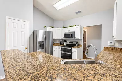 2410 Ennis Court, Navarre, FL 32566 - Photo 10