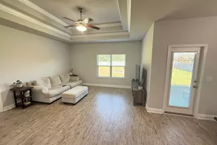 650 Teal St, Crestview, FL 32539 - Photo 2
