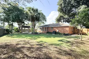 2825 Venetian Garden, Gulf Breeze, FL 32563 - Photo 36