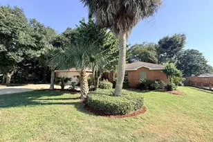 2825 Venetian Garden, Gulf Breeze, FL 32563 - Photo 2