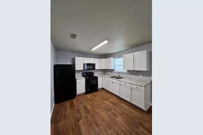 702 Lynch Street #B, Pensacola, FL 32505 - Photo 8
