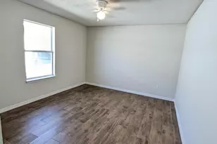 2070 Catline Cir, Navarre, FL 32566 - Photo 14
