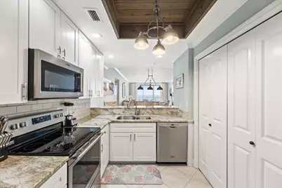 8477 Gulf Boulevard #902, Navarre, FL 32566 - Photo 16