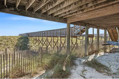 7637 Gulf Boulevard, Navarre, FL 32566 - Photo 58