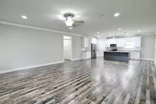 8962 E River Dr, Navarre, FL 32566 - Photo 16