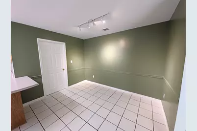 2562 Holley Place, Navarre, FL 32566 - Photo 10