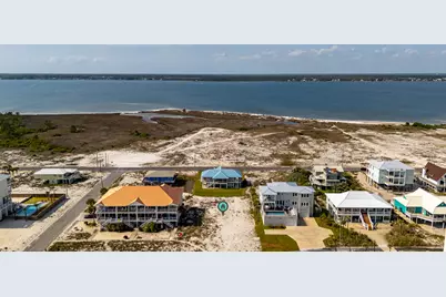7964 Gulf Boulevard, Navarre, FL 32566 - Photo 16