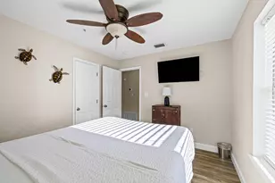 7476 Sunset Harbor Dr, Navarre, FL 32566 - Photo 16