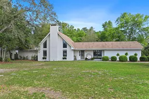 89 W Country Club Dr, Destin, FL 32541 - Photo 1