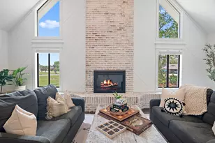 89 W Country Club Dr, Destin, FL 32541 - Photo 12