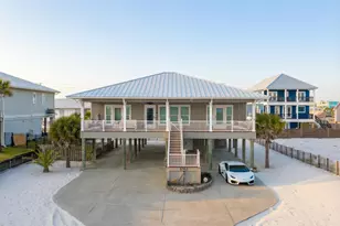 8162 Gulf Blvd, Navarre, FL 32566 - Photo 1
