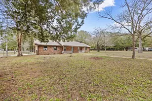 750 W Orange Ave, Defuniak Springs, FL 32435 - Photo 1