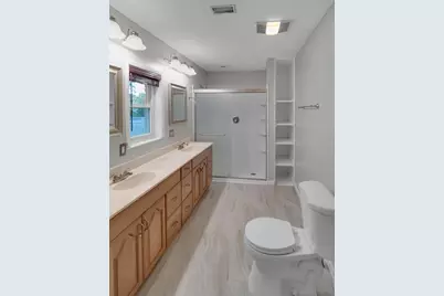 300 Wildwood Street, Mary Esther, FL 32569 - Photo 16