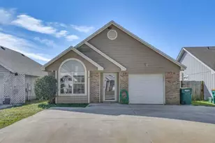 3057 Yorktown Cir, Fort Walton Beach, FL 32547 - Photo 1