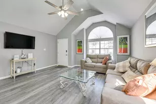 3057 Yorktown Cir, Fort Walton Beach, FL 32547 - Photo 2