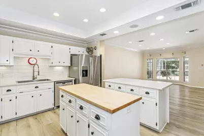 2437 W Bayshore Road, Gulf Breeze, FL 32563 - Photo 18