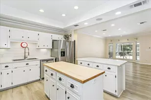 2437 W Bayshore Rd, Gulf Breeze, FL 32563 - Photo 18