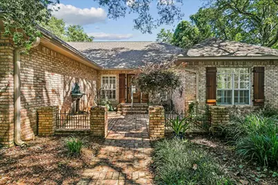 2437 W Bayshore Road, Gulf Breeze, FL 32563 - Photo 60
