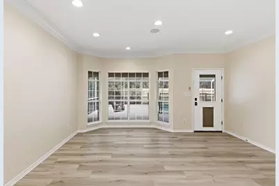 2437 W Bayshore Road, Gulf Breeze, FL 32563 - Photo 16