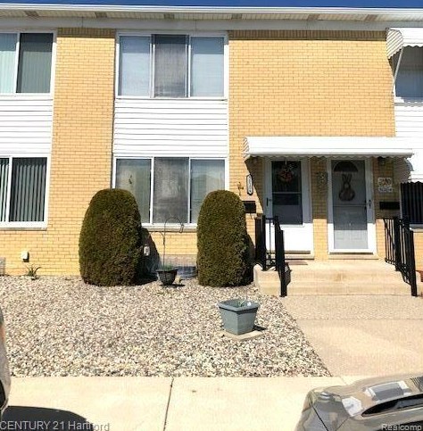 50106 Helfer Blvd, Wixom, MI 48393-3222