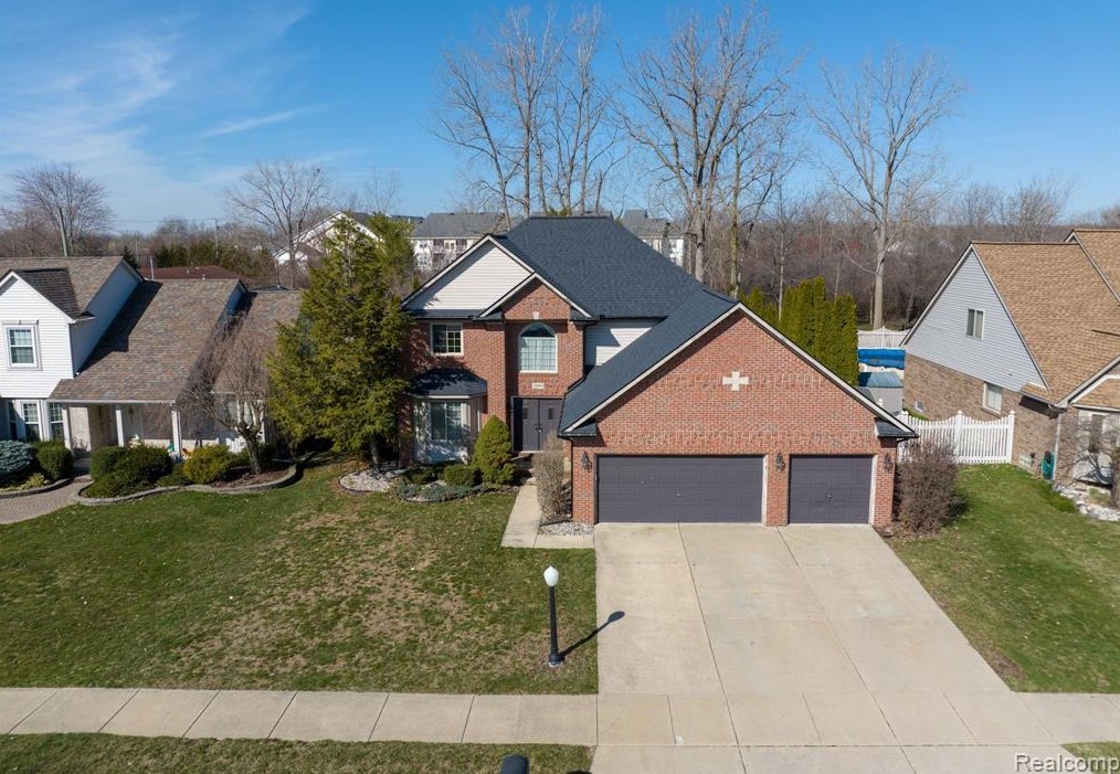 28986 Sugar Island Ct, Brownstown Township, MI 48173-9578