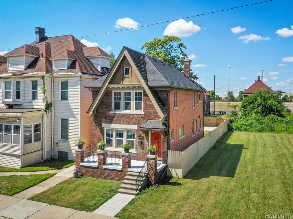 779 W Grand Blvd, Detroit, MI 48207