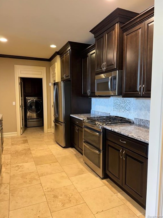 4319 Bennett Park Cir, Troy MI  48085-5729 exterior