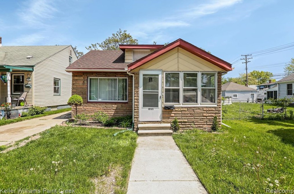 1534 Morris Ave, Lincoln Park, MI 48146-1545