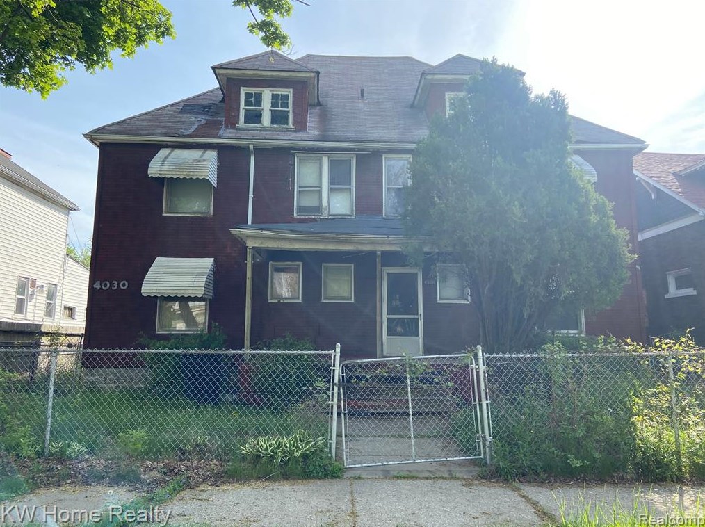 4030 Baldwin St, Detroit, MI 48214-1061