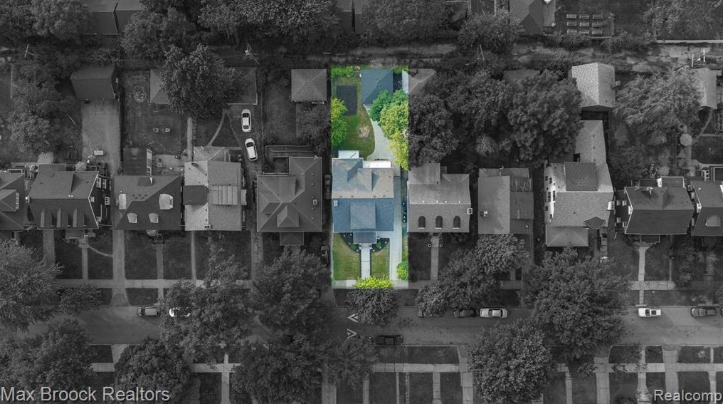 1448 Longfellow St, Detroit, MI 48206-2048