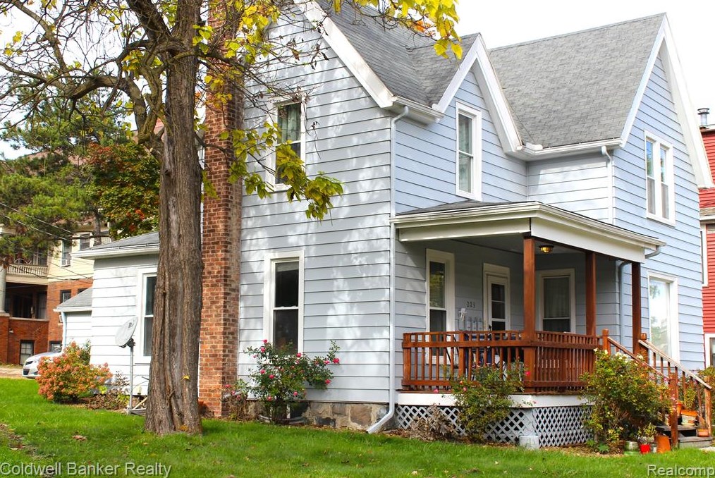 203 College Pl, Ypsilanti, MI 48197