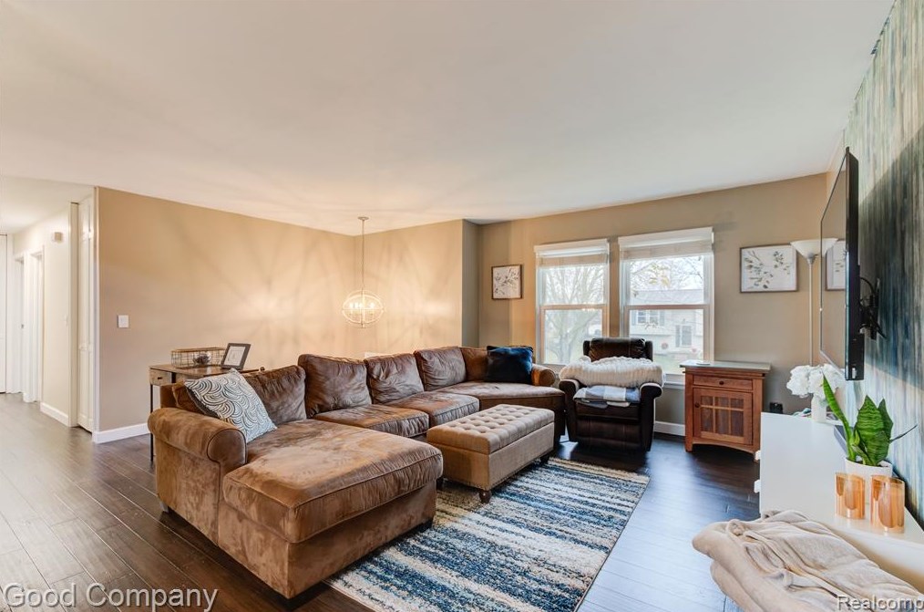 23581 Nilan Dr, Novi MI  48375-3632 exterior