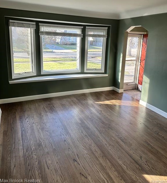 619 N Gainsborough Ave, Royal Oak, MI 48067