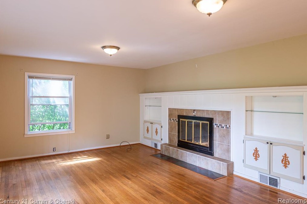 18171 Kilbirnie Ave, Southfield, MI 48076