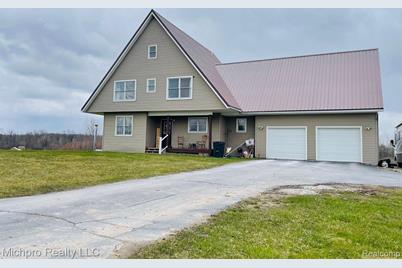 5983 Welch Road - Photo 1