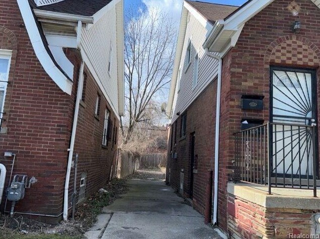 15785 Pinehurst St, Detroit, MI 48238-7006