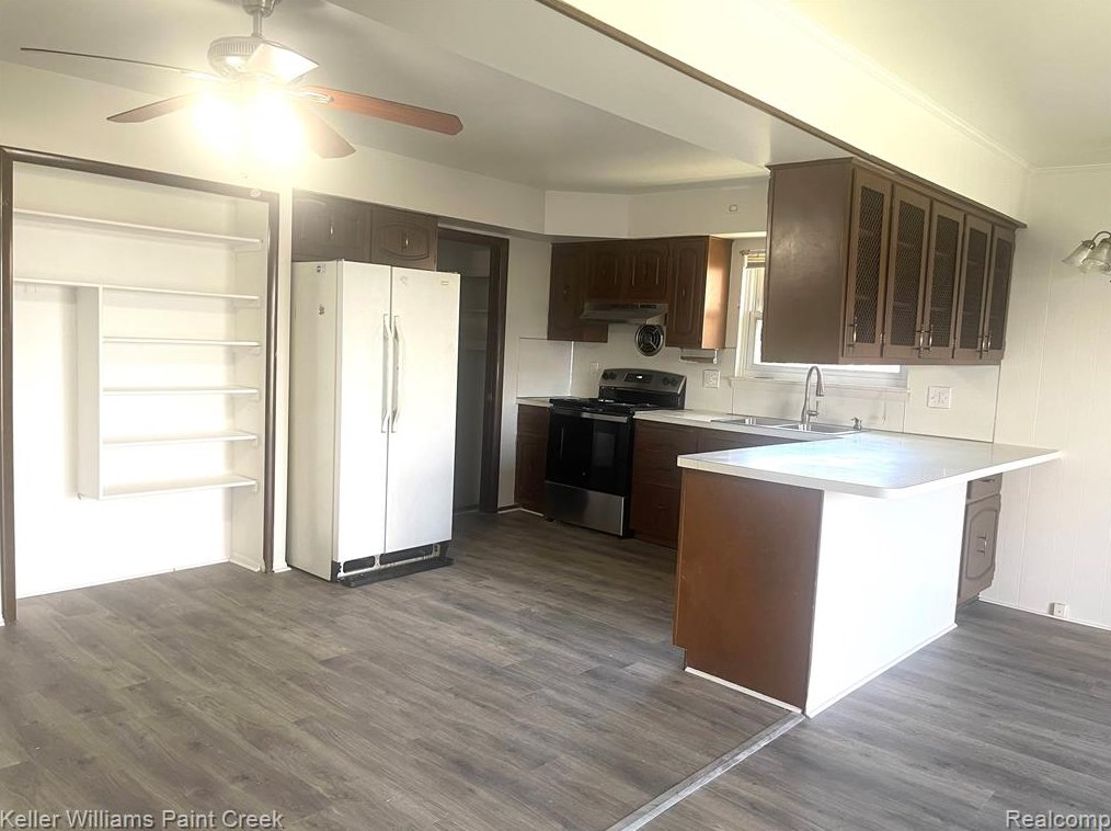 16304 Pennsylvania St, Southfield, MI 48075