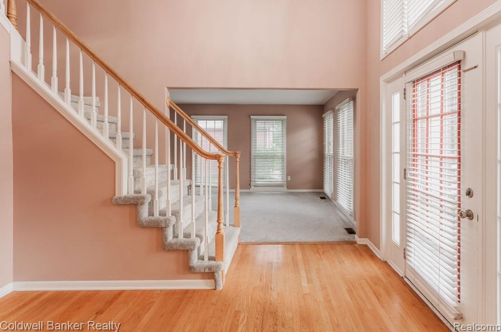 20828 Veranda Dr, Novi, MI 48375